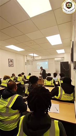 Get your CSCS card quickly with Jegol Academy’s 1-Day CSCS Course with Guaranteed Pass. This focused training helps you learn essential health and safety knowledge needed to pass your test with confidence in just one day. Contact (WhatsApp): 0746 2345705 Secure your course today and start your journey towards working on construction sites across the UK.#cscs #jegolacademy #ethiopian_tik_tok #fyp #eritreantiktok