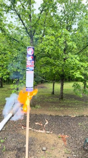 Strobing Rocket to Mars by Liberty Bell Fireworks
