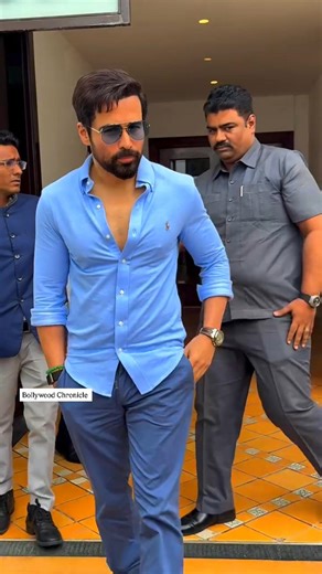 अख्खा Bollywood एक तरफ Emran Hashmi एक तरफ #shorts #bollywood