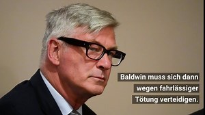 Prozessauftakt: Alec Baldwin wegen tödlichem Film-Schuss vor Gericht