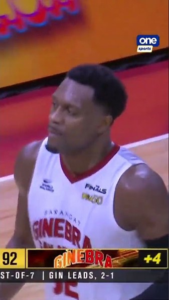 Justin Brownlee DRAINS TWO FOUR-POINT BOMBS for Ginebra | PBA Season 50 Commissioner's Cup Finals G4