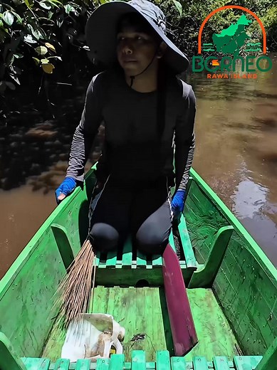 hari ke empat di pondok hutan rawa dan makan bersama masakan ibu | Borneo Rawa Island