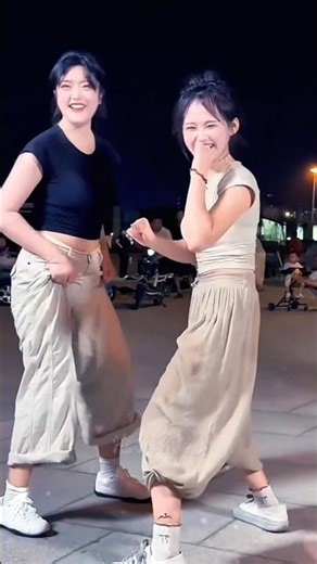 best friend funny dance 🪩😂😂#shorts #funny #dance