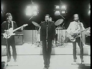 Leonard Cohen - Coming Back To You - Live TV Clip