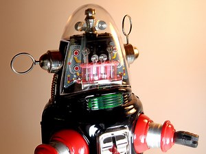 Tin Toys & Plastic Robots