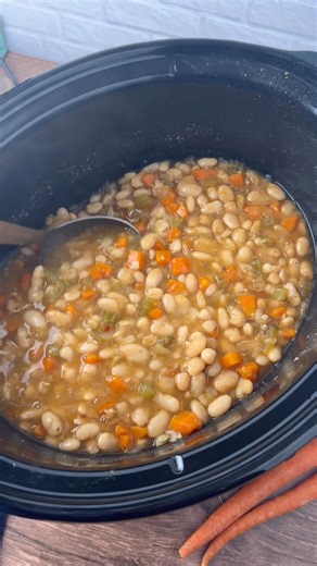 1.7M views · 3.6K reactions | This cozy white bean soup is made in...