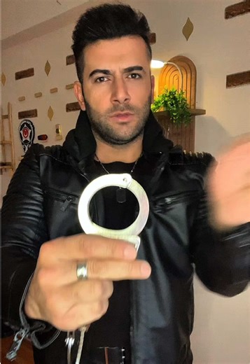 How to Dance in Handcuffs: Security Style Tutorial