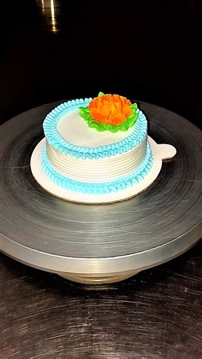 Simple mini vanilla cake design idea #cake #shorts #viral #foryou #azharulscake