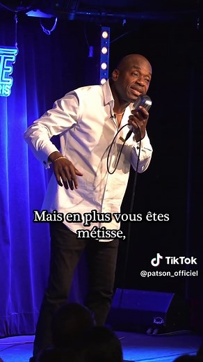 Un spectacle comique à Paris avec Patson