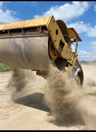 Xe lu bốc đầu mới ghê