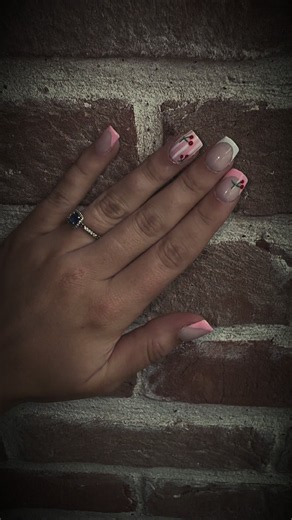 Pose américaine ongles cerise : guide rapide et idées french manicure