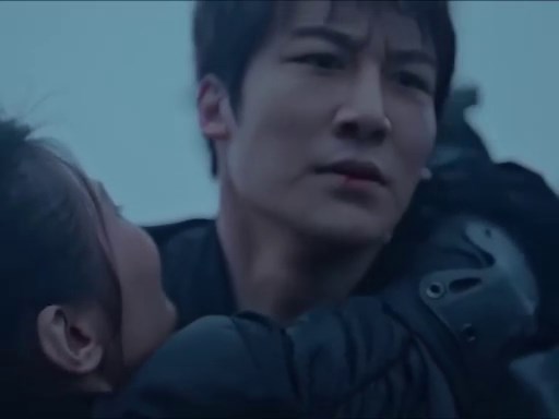 😱 Alien Monsters INVADE Earth… Humans Become Hosts! (Chinese Drama Explained) 👽🔥