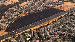 Crews contain brush fire burning on side of I-80 in Pinole