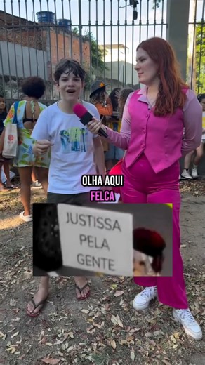 Diones Da Silva on Instagram: "Isso é muito sério gente 😳 Chat do roblox off, fogo no parquinho! As criancas protestam no iogo. Mas será que eram criancas mesmo? Não tem como saber quem esta do outro lado da tela. Por isso todo cuidado é pouco! A princípio o que pode parecer ruim, é uma medida que tem como objetivo proteger as crianças. E vale lembrar que dá pra iogar roblox sem o chat! Todo cuidado com as nossas criancas ainda é pouco reprodução vídeo @/ anaterra.oli Você é a favor do baniment