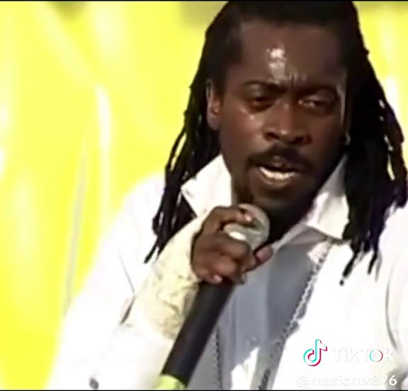 Beenie Man and Vybz Kartel Performing At Sting 2005 #dancehall #sting #sting2005 #fyp #jamaican #jamaicantiktok #livestageshows #vybzkartel #beenieman
