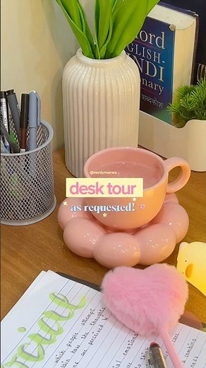 aesthetic desk tour 🌷 ⋆ . ࿔ ˚ as requested!