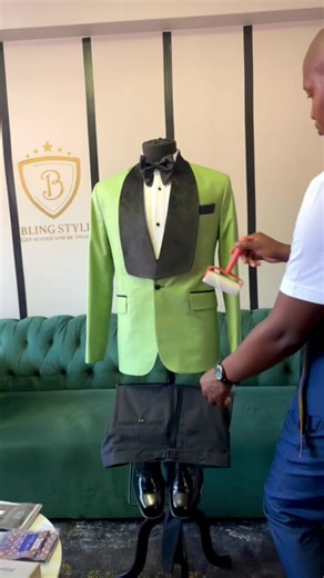 Tailored Groom’s Tuxedo for Modern Weddings