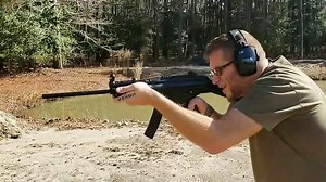 PTR 9R步枪靶场射击测试，这枪管好细啊