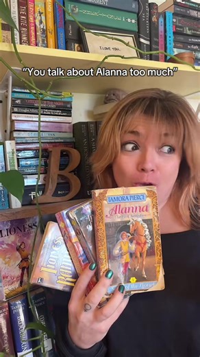 I can’t help it. 😅 Alanna the Lioness is my favorite Tamora Pierce character. And we just finished rereading Song of the Lioness. #tamorapierce #booktokfyp #bookish #songofthelioness #read