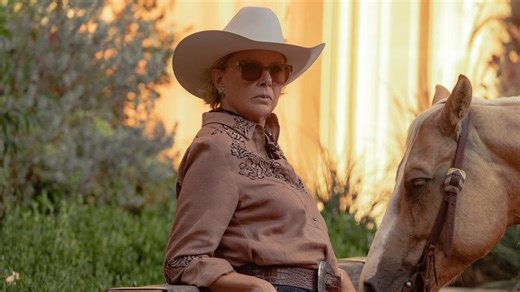 The new ‘Dutton Ranch’ trailer just revealed Annette Bening's role