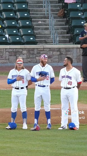 Baseball Anthem Chatter: Stirrups vs. Stance Socks