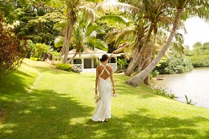 Kualoa Ranch: World’s Best Wedding Venues