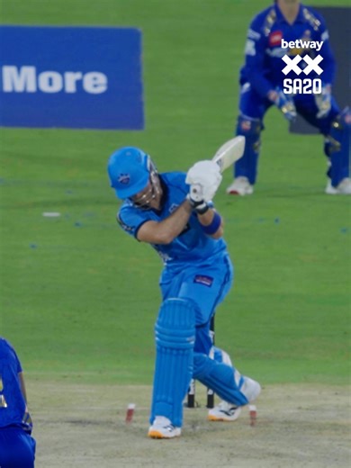 No look or just one hand. It doesn't matter to Dewald Brevis 🤷‍♂️ #BetwaySA20 #WelcomeToIncredible #sportsontiktok #sports #cricketlover #cricket #PCvMICT