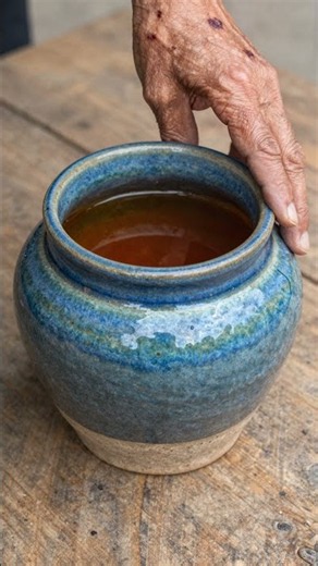 Liquid Yeast: Cellular Symphony Revealed