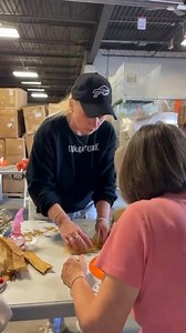 Meet Laurie, the woman behind Unique in the Creek! 👋 Her passion for crafting led her to invent a patented system that makes wreath-making more fun, creative, and accessible for everyone. Ready to get started? 🤗 ✨ Join our community! 👉 Watch thousands of tutorials on our YouTube channel ✔️ Order your own boards at uniqueinthecreek.com 🇺🇸 Shopping in the USA? You can also find our UITC™ Wreath Boards via... ✔️ craftoutlet.com ✔️ theribbonshed.com And get your UITC™ Vinyls from: ✔️ decoexchan