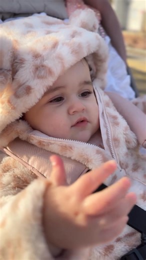 Watch until the end to learn how to enjoy the fun of weather.😌🤍👀🤍😊 | 𝚂𝚆𝙴𝙴𝚃 𝙱𝙰𝙱𝚈