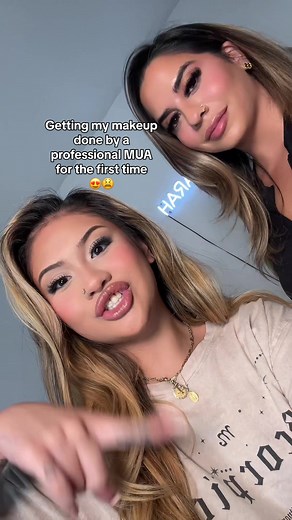 First Time Getting Makeup Done by Professional MUA | Carly Sarah