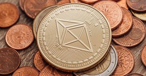 $33 billion bank partners with MetaMask crypto wallet