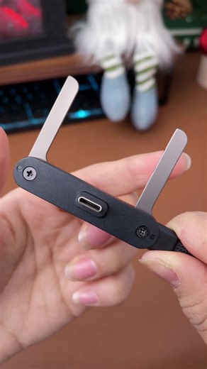 Best Charger for Streaming and Fast Charging