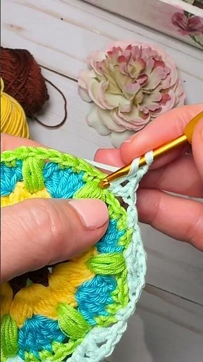 Learn to Crochet in 10 Minutes – Easy Guide to Making a Flower! #4 #crochet #crocheteasy