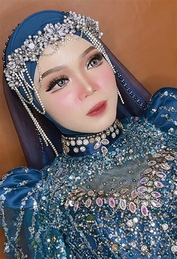 Baju ke-3 Kak Reni PAKET PROMO MAKEUP ATTIRE WEDDING CUMA 4 JUTA aja ayang #makeuppengantintangerang #trendvelocityterbaru #muatangerang #paketwedding #fypgaknih