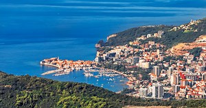 Montenegro announces new conditions for entering that country