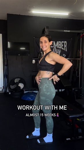 Alexis Conners on Instagram: "Real talk: The first 3 months of this pregnancy were TOUGH. Not only was I struggling a bit mentally, but I was so sick that I couldn’t do any type of activity 😔. I spent most of my time in bed just trying to survive. Fast forward to now and WOW am I grateful! Yeah, I still get sick at times, super tired, you know, normal pregnancy probs but being able to move my body is such a blessing 🙏🏽 Here are today’s upper body deets: TRISET 💪🏽 lateral raise + underhand f