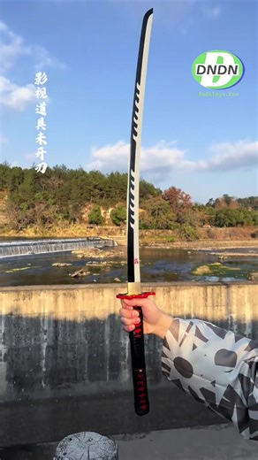 Cheng & Jackdo Studio – Demon Slayer Statue Character: Tanjiro Kamado (灶门炭治郎) – Nichirin Blade (日轮刀) 🔥 The unyielding resolve of a demon slayer and the radiance of the Sun Breathing! Cheng & Jackdo Studio brings Tanjiro Kamado, the bearer of the legendary Nichirin Blade, to life with a striking GK statue that perfectly captures his gentle yet unwavering combat spirit and the blade’s luminous power. Highlights: •\tDemon Slayer Protagonist: Tanjiro Kamado (灶门炭治郎) with Nichirin Blade (日轮刀) from De