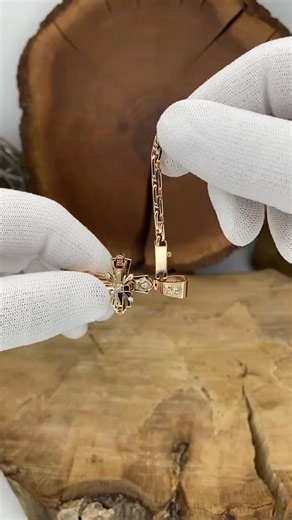 ✨ Holy Jesus Consecration Pendant: Embrace Divine Protection This powerful necklace with a Jesus Cross pendant is more than a symbol of faith; it is a spiritual shield. Designed to repel dark energy, it serves as a daily exorcism amulet and protector against negative forces. ⚔ Wards off evil ✨ Channels peace, faith, and strength. 🙏 Keep it close, don't let darkness in. 🎁Made with durable, elegant materials and sacred symbolism, it is a precious gift for spiritual protection. 🎁Buy now 👇 | Jen