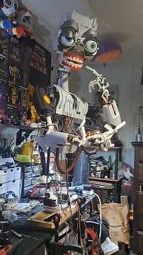 Mimic is back online #fnaf #robot #fivenightsatfreddys