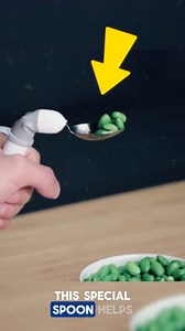 Shock-Absorbing Spoon Explained 🍴 The Shock-Absorbing Spoon Explained 🍴 – A breakthrough invention designed for people with hand tremors. Built with advanced sensors and a smart motor, it reduces shaking by up to 70%, making eating easier and more dignified. Technology bringing comfort to everyday life. 🌟 Credits:@CTOOMCreative /YT,@fascinatingengineering4088 /YT,@recplay0num /YT #HealthTech #Innovation #SmartLiving #spoonie #spoon | Today News IND