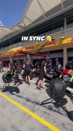 I Tried the F1 Simulator: Can I Survive the Speed? 🏎️💨