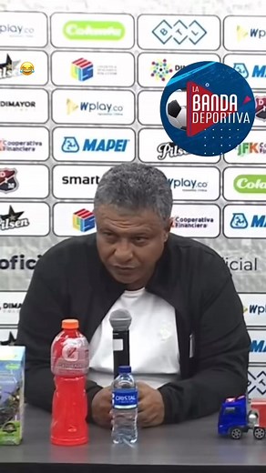 😂La cara del profesor Alex Escobar tras conocer el grupo donde quedó sembrado el América de Cali 😂 #Medellín #Nacional #América #Junior La Banda Deportiva | La Banda Deportiva