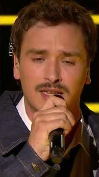 Clément wins The Voice Belgium after his intense performance of Laylow's "10'"