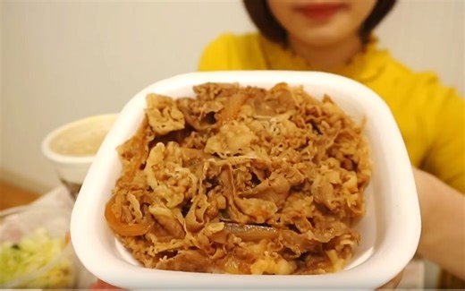 【coco】安静吃食其家牛肉饭 咀嚼音无人声_哔哩哔哩_bilibili