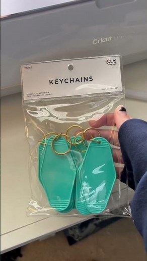 making keychains with a cricut