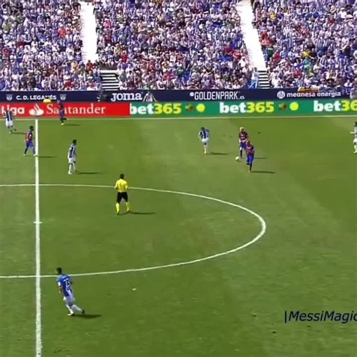 Messi's Incredible Passing Skills in Football