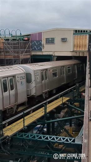 NYC Subway R143 L train at Broadway Junction Station, from Jamaica Line to Canarsie Line.