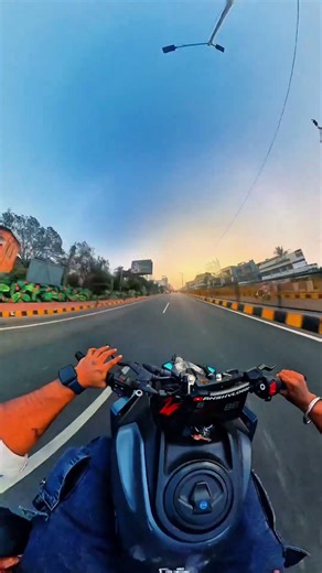 👑🏍️Highway, decide the king | pure cinematic finish👑#ktm #duke390 #bikelife #motogp #viralshorts