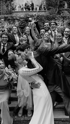 y si si?✨💍 jajaja @ivoryrose.bridal . . . #bodas #wedding #novias #bodasmexico #brides #boda #weddinginspiration #weddingday #detallespersonalizados #bride #bridetobride #bridesmaids #brideoftheday #bridetobride | IvoryRose Bridal